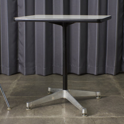 イームズ コントラクトベース テーブル