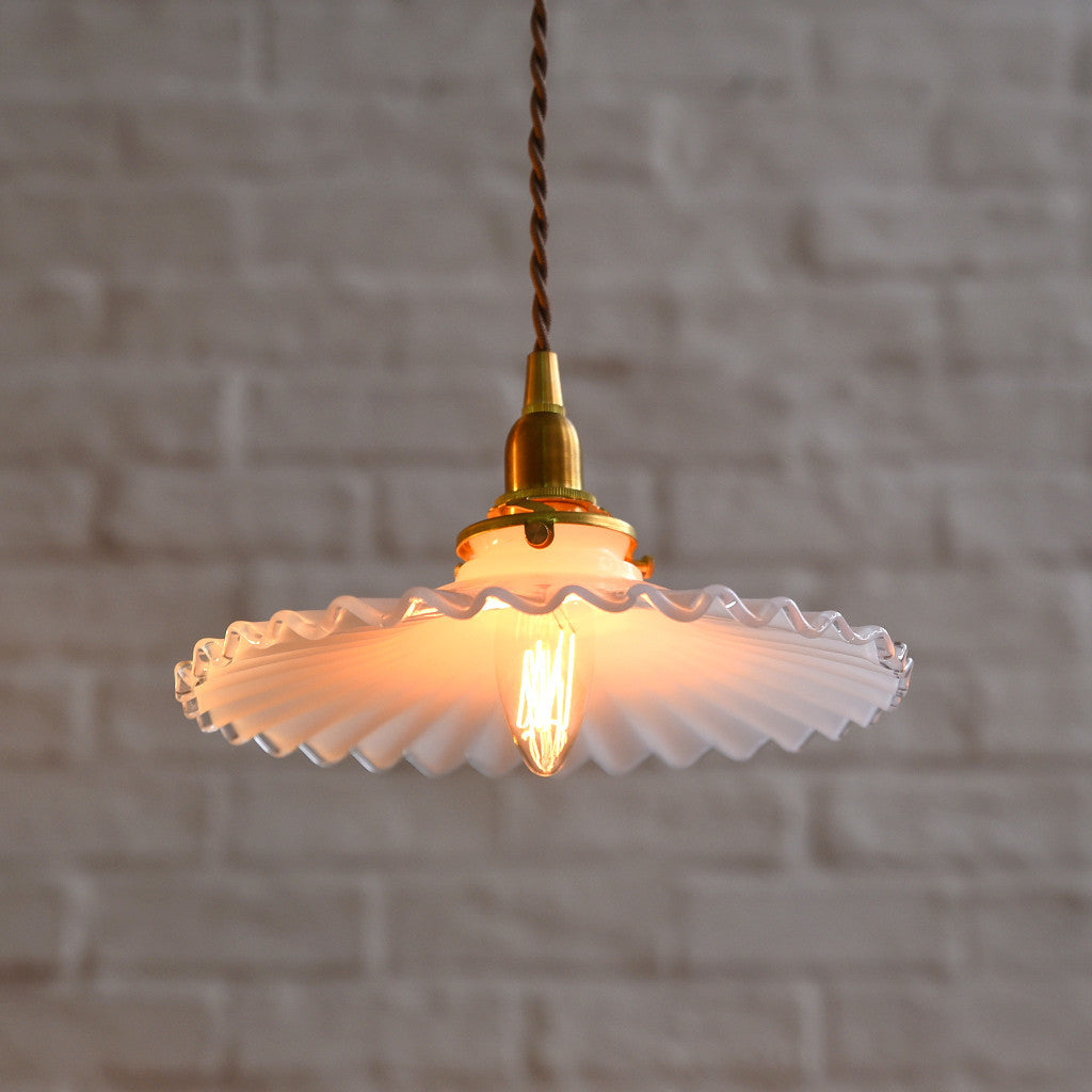 ミルクグラス フレンチフリル ペンダントライト
