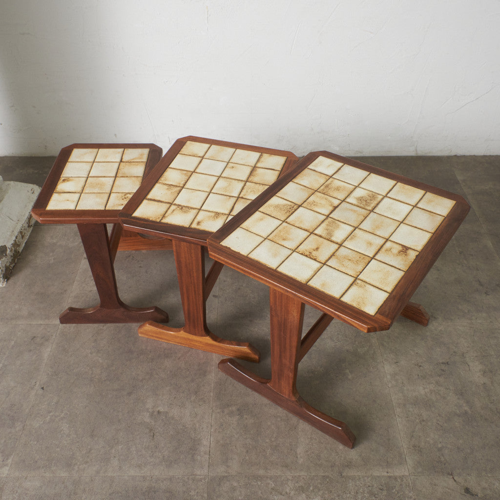 ヴィンテージ タイルトップ ネストテーブル (3585D)