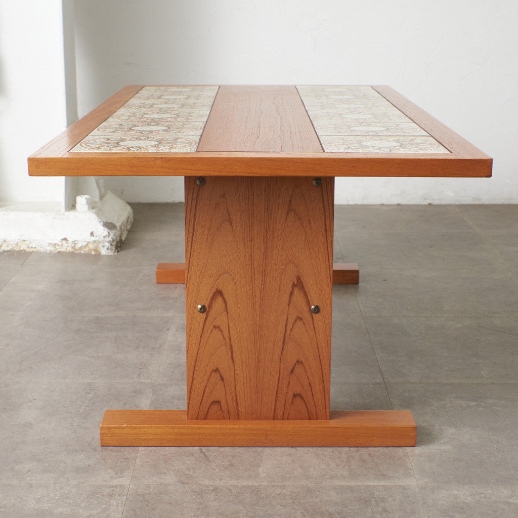 ヴィンテージ タイルトップ コーヒーテーブル