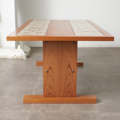 ヴィンテージ タイルトップ コーヒーテーブル