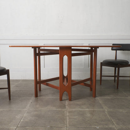 ドロップリーフゲートレッグテーブル