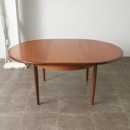 エクステンション ラウンドダイニングテーブル