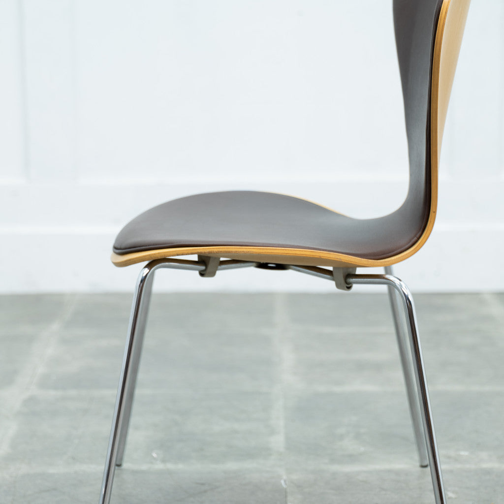 セブンチェア / フロントパディング