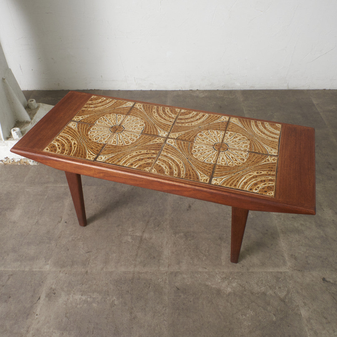 ヴィンテージ タイルトップ コーヒーテーブル