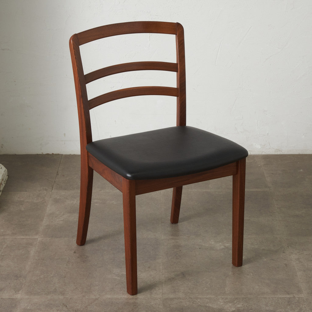 ラダーバックチェア / 張替済