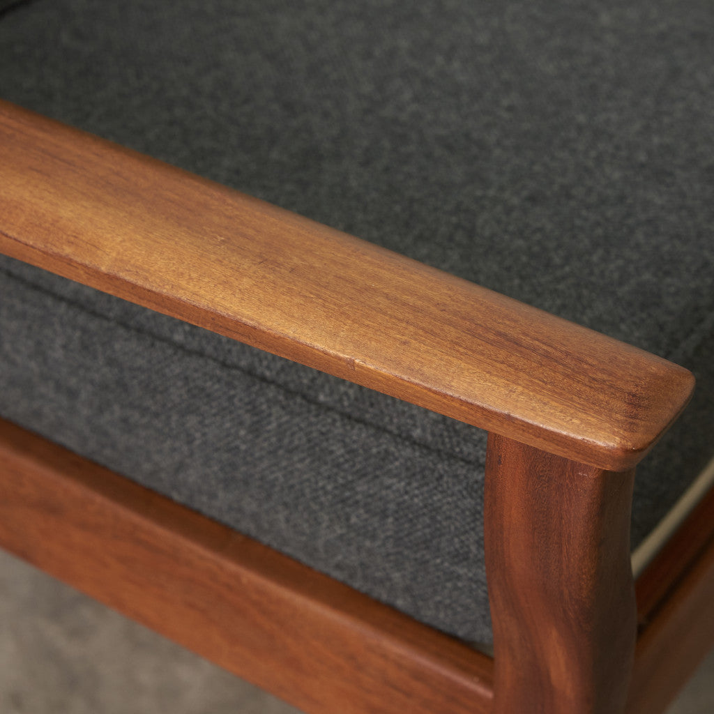 イギリスヴィンテージ アームチェア / 張替済