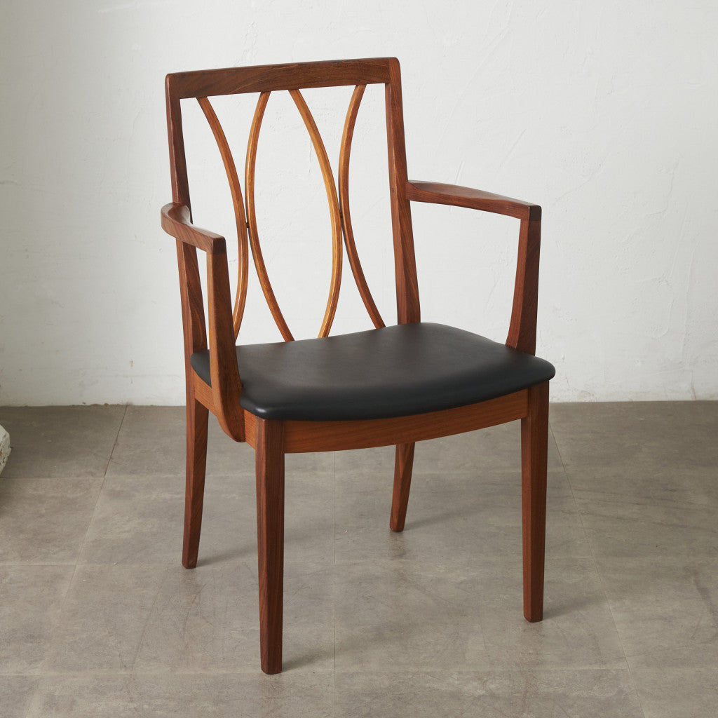 Fresco X-BACK カーブバックアームチェア / 張替済