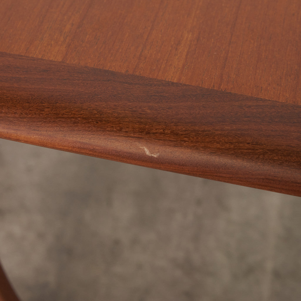 Astro ネストコーヒーテーブル