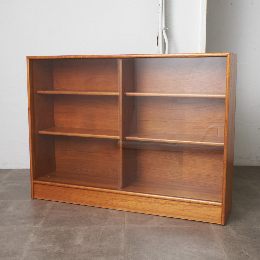 ヴィンテージ ナロー ガラスキャビネット – rocca rocca