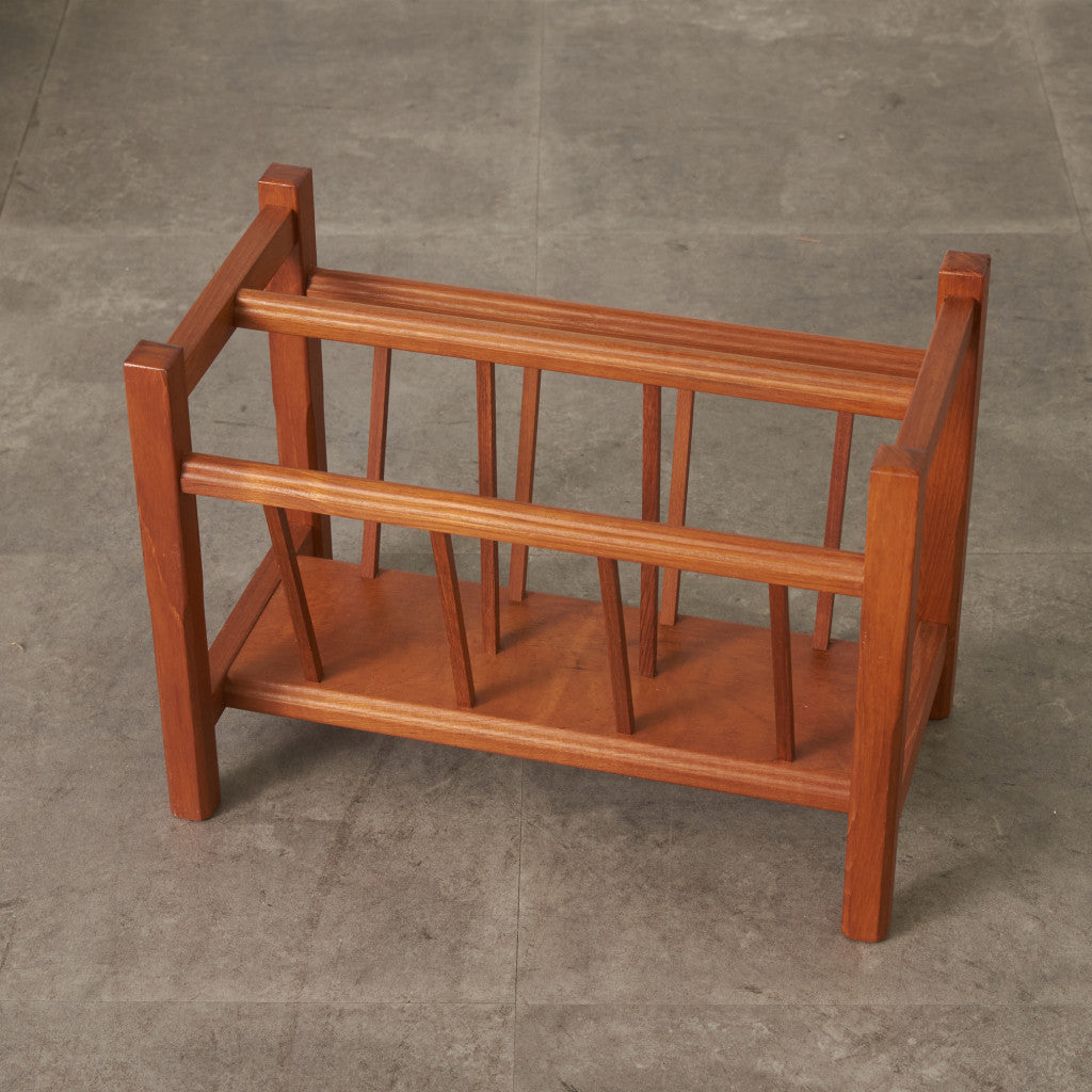 北欧ヴィンテージ チーク材 マガジンラック