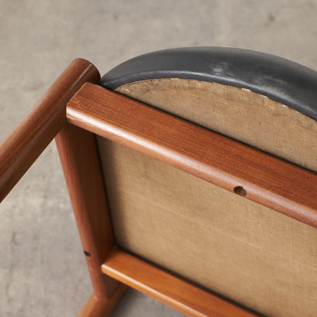 サーキュラーチェア