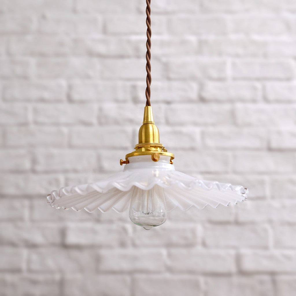 ミルクグラス フレンチフリル ペンダントライト
