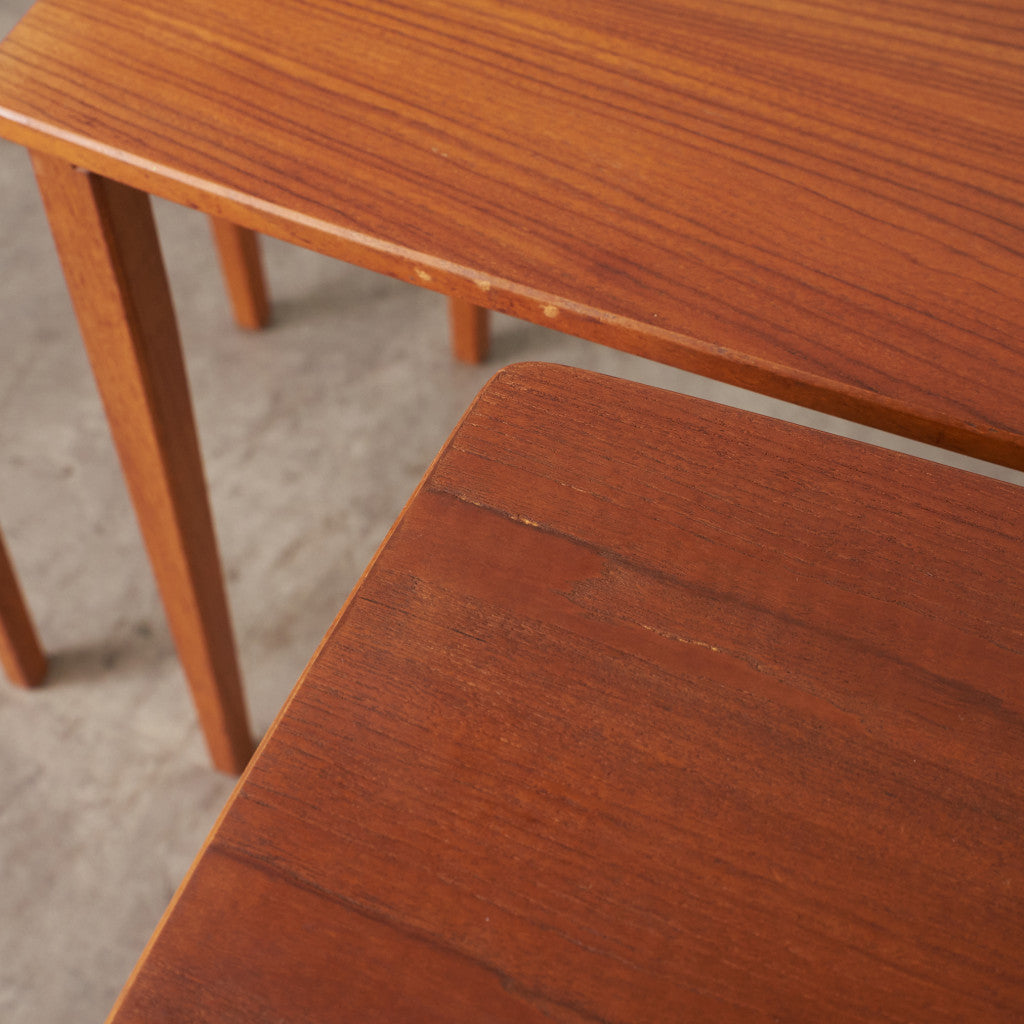 英国ヴィンテージ ネストテーブル