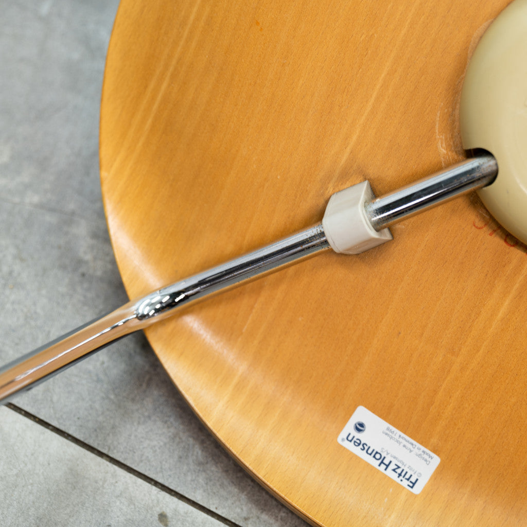 セブンチェア / フロントパディング