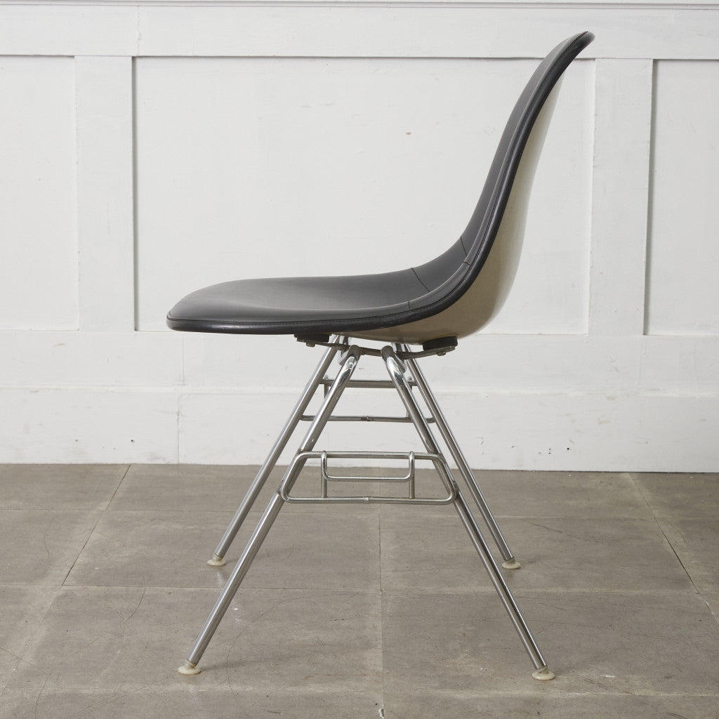 サイドシェルチェア スタッキングベース｜ハーマンミラー Herman