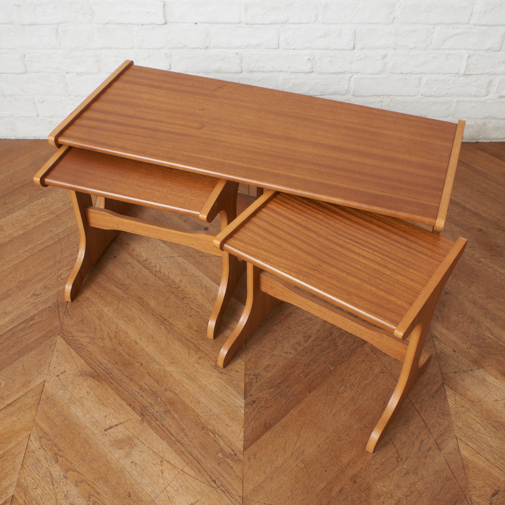 英国ヴィンテージ ネストコーヒーテーブル