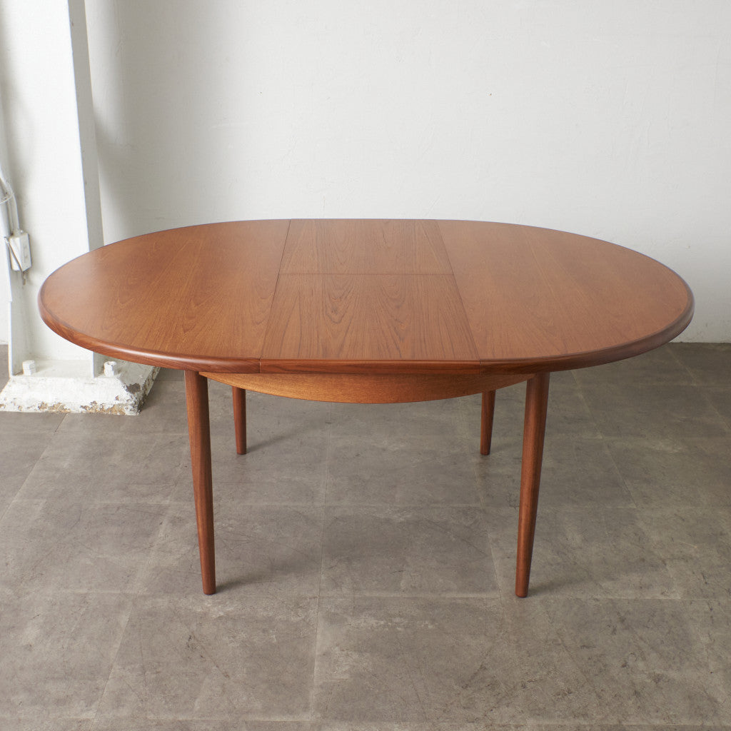 エクステンション ラウンドダイニングテーブル