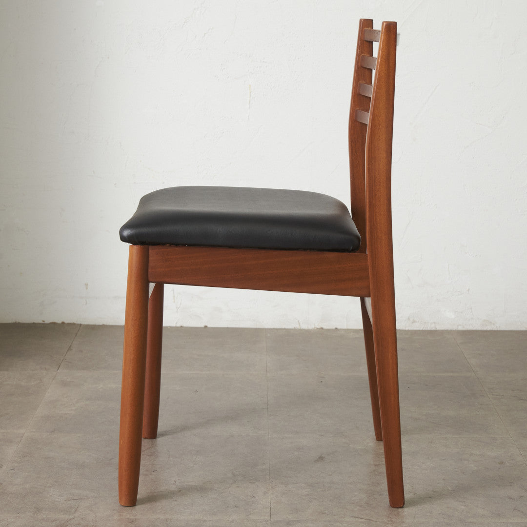 英国ヴィンテージ ラダーバック ダイニングチェア / 張替済