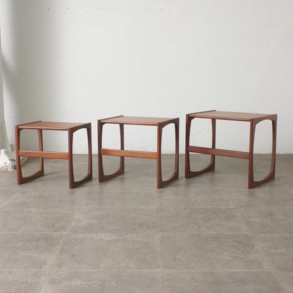 Quadrille ヴィンテージ ネストテーブル