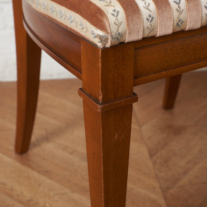 TRIUNE サイドチェア