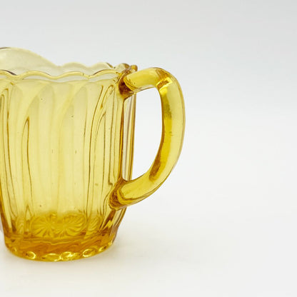 ガラス ミルクピッチャー