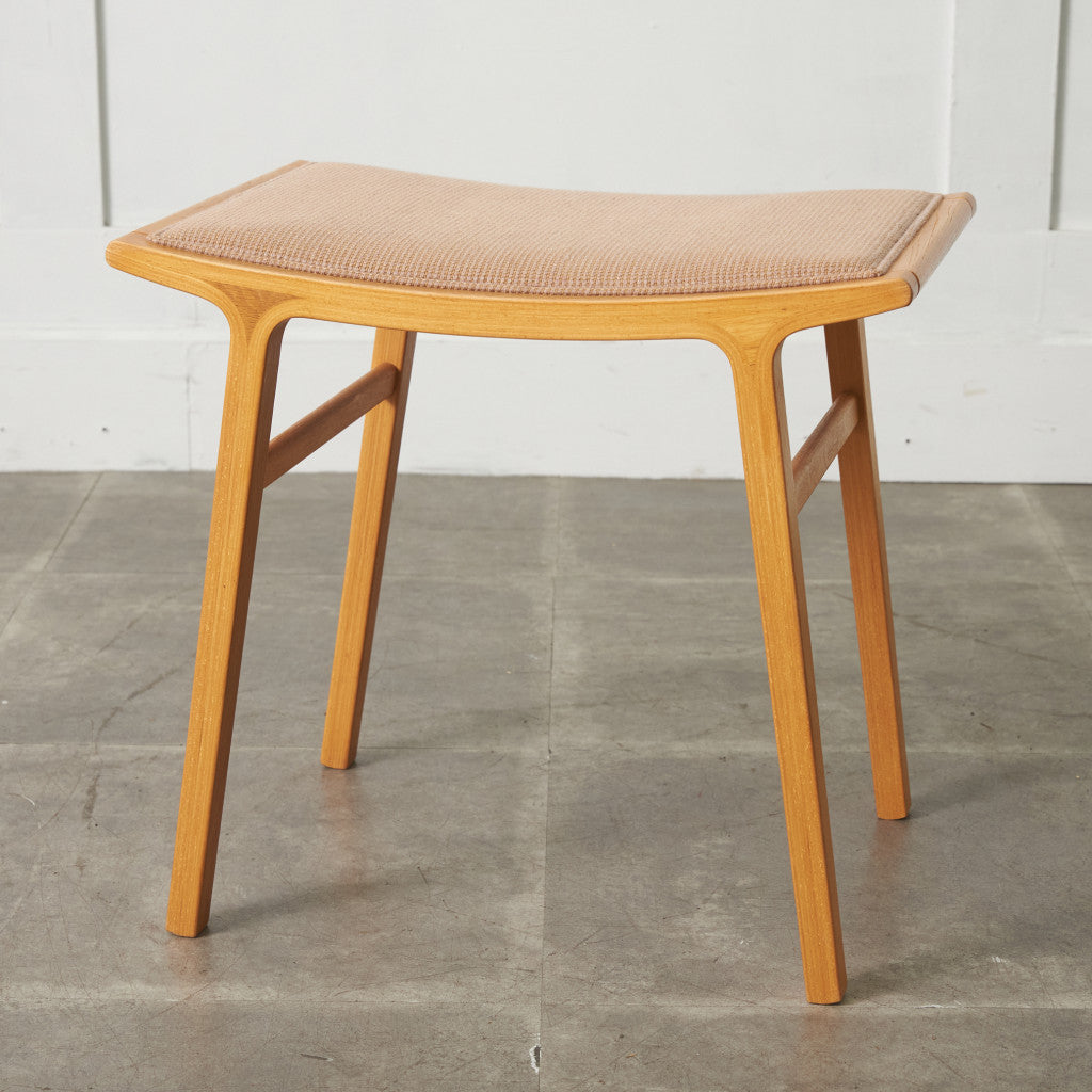 スツール / T-5576NA-ST｜天童木工 TENDO – rocca rocca