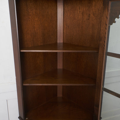 英国クラシック オーク材 コーナーキャビネット