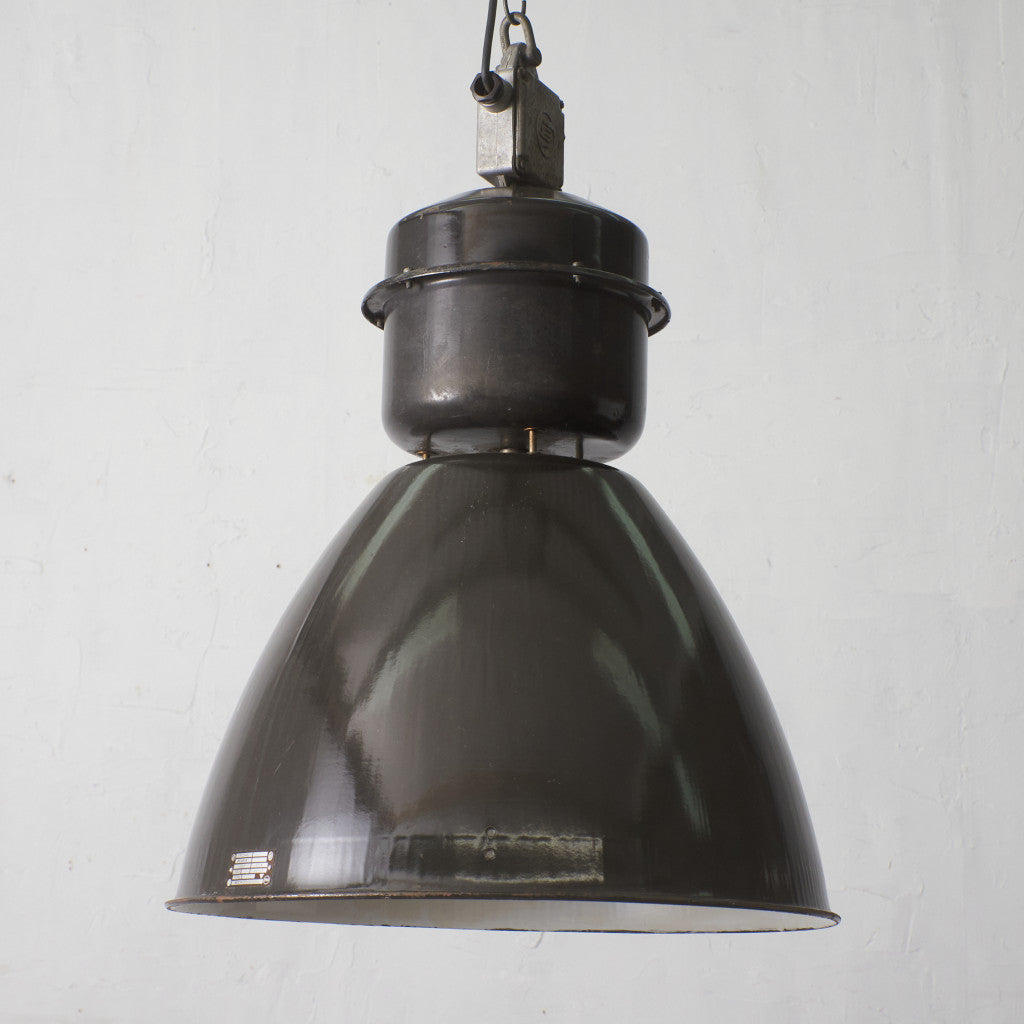 チェコスロバキア製 インダストリアル ペンダントライト