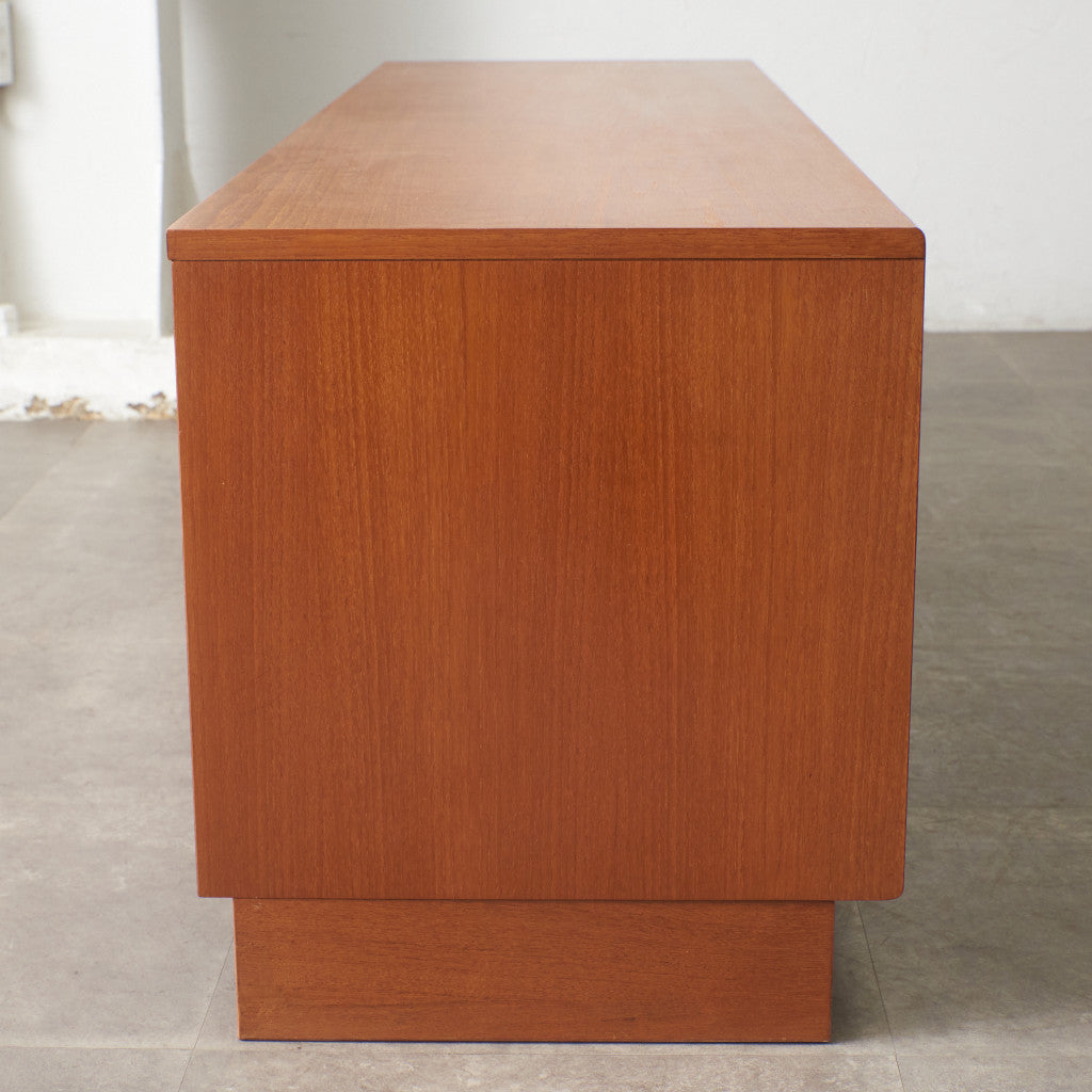 Fresco ヴィンテージ サイドボード