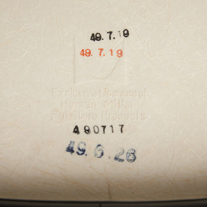 サイドシェルチェア スタッキングベース