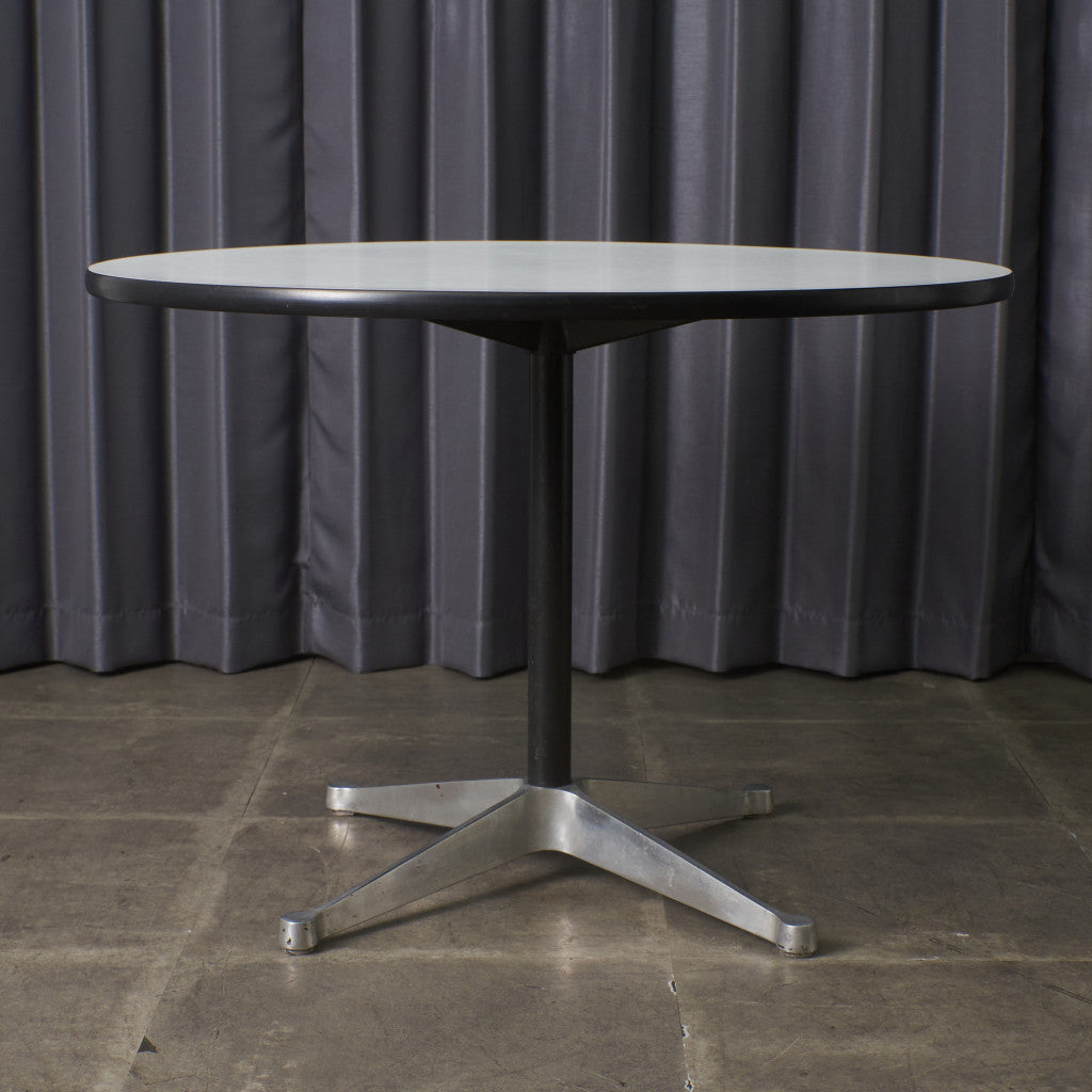 イームズ コントラクトベース ラウンドテーブル