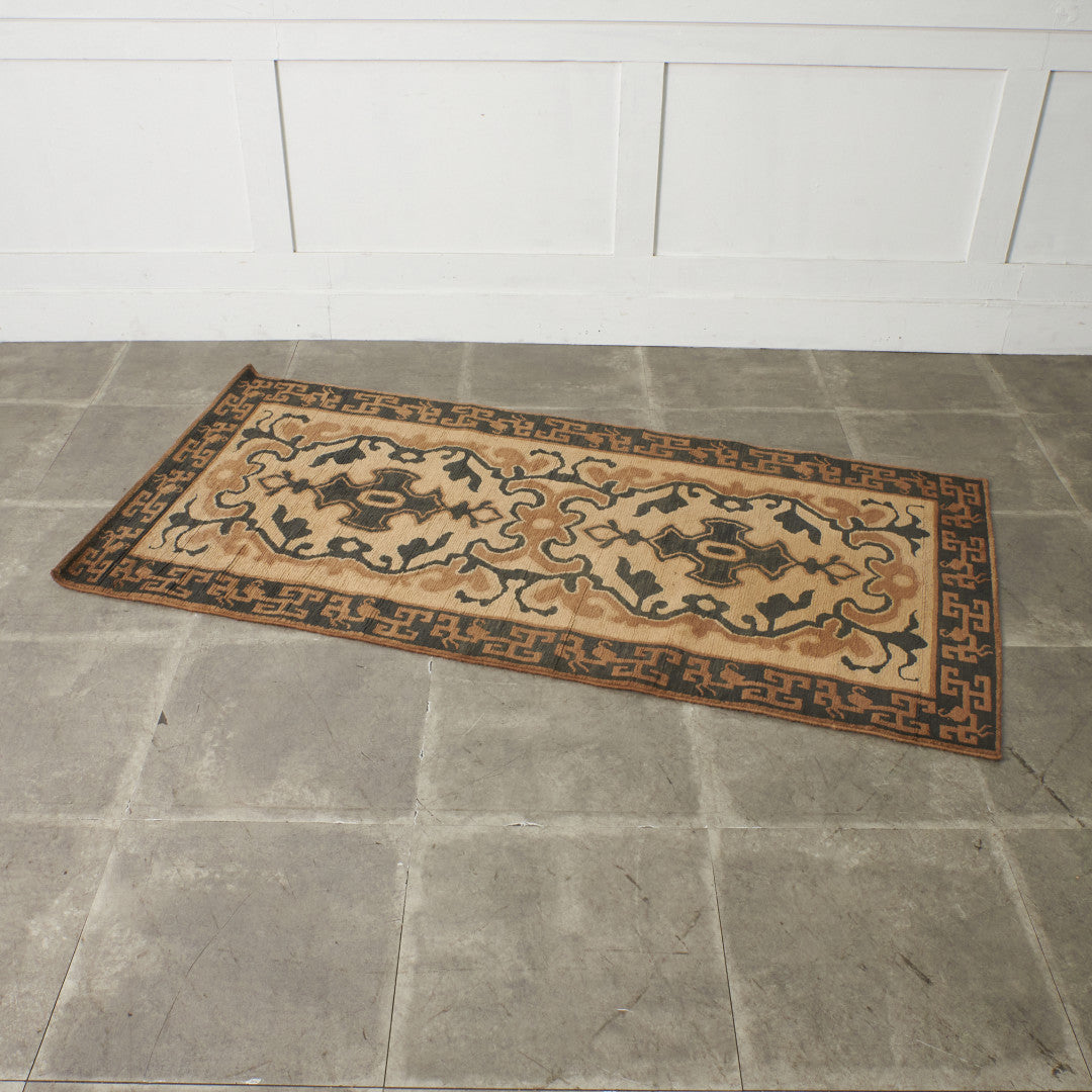 十字唐草 手織り 絨毯