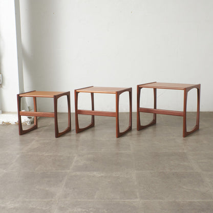 Quadrille ヴィンテージ ネストテーブル