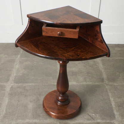 イタリア製 コーナーサイドテーブル