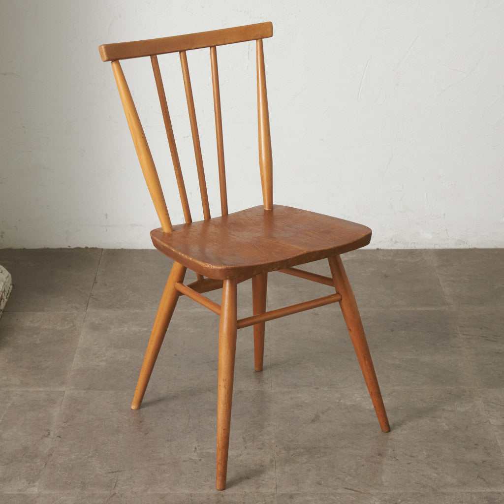 スティックバックチェア