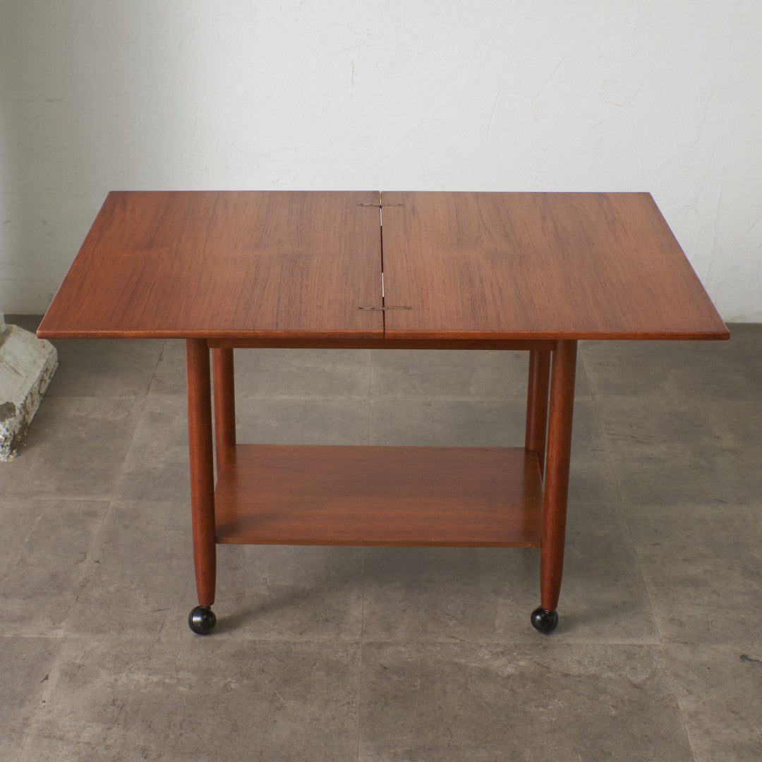 英国ヴィンテージ ターンリーフ ティートロリー