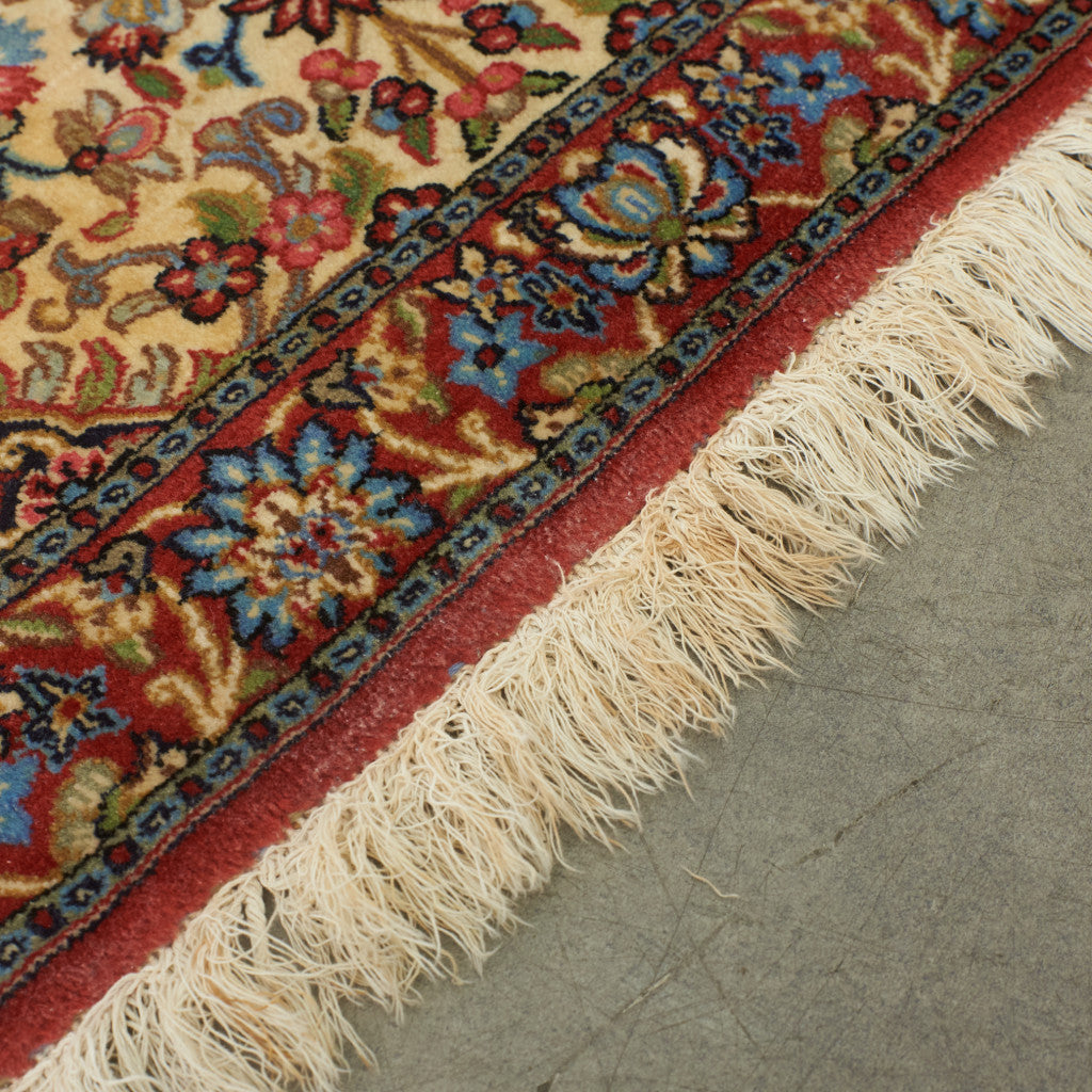 イラン産 ウール製 絨毯