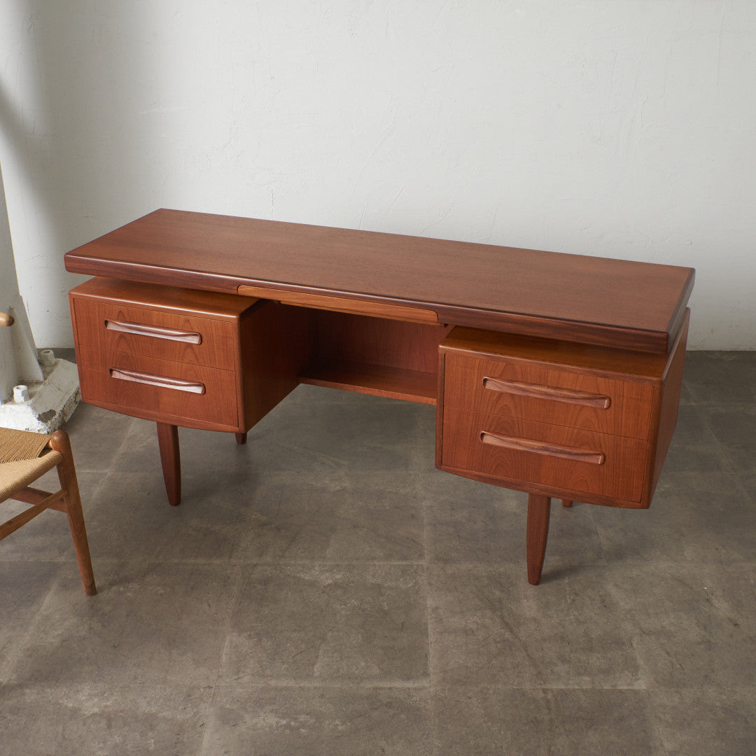 New Fresco ヴィンテージ デスク｜ジープラン G-PLAN｜ビクター