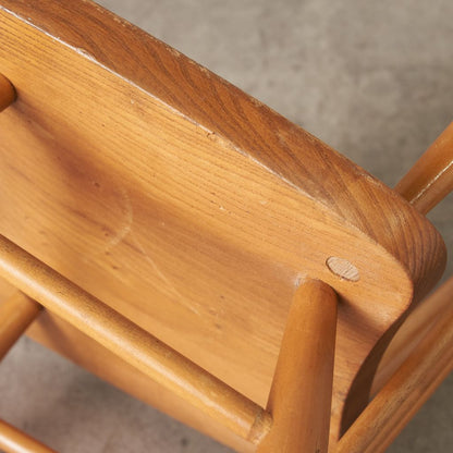 スティックバックチェア