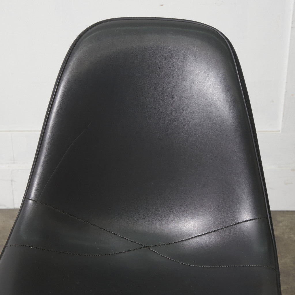 サイドシェルチェア スタッキングベース