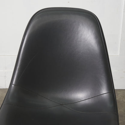 サイドシェルチェア スタッキングベース