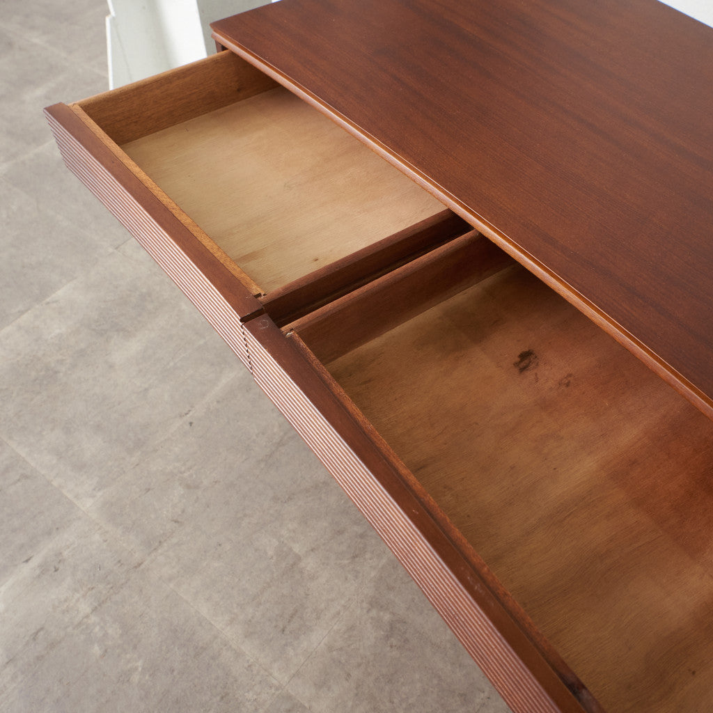 英国ヴィンテージ サイドボード