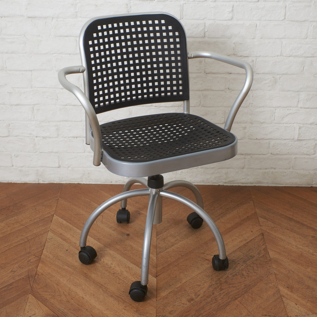 Silver スウィベルチェア