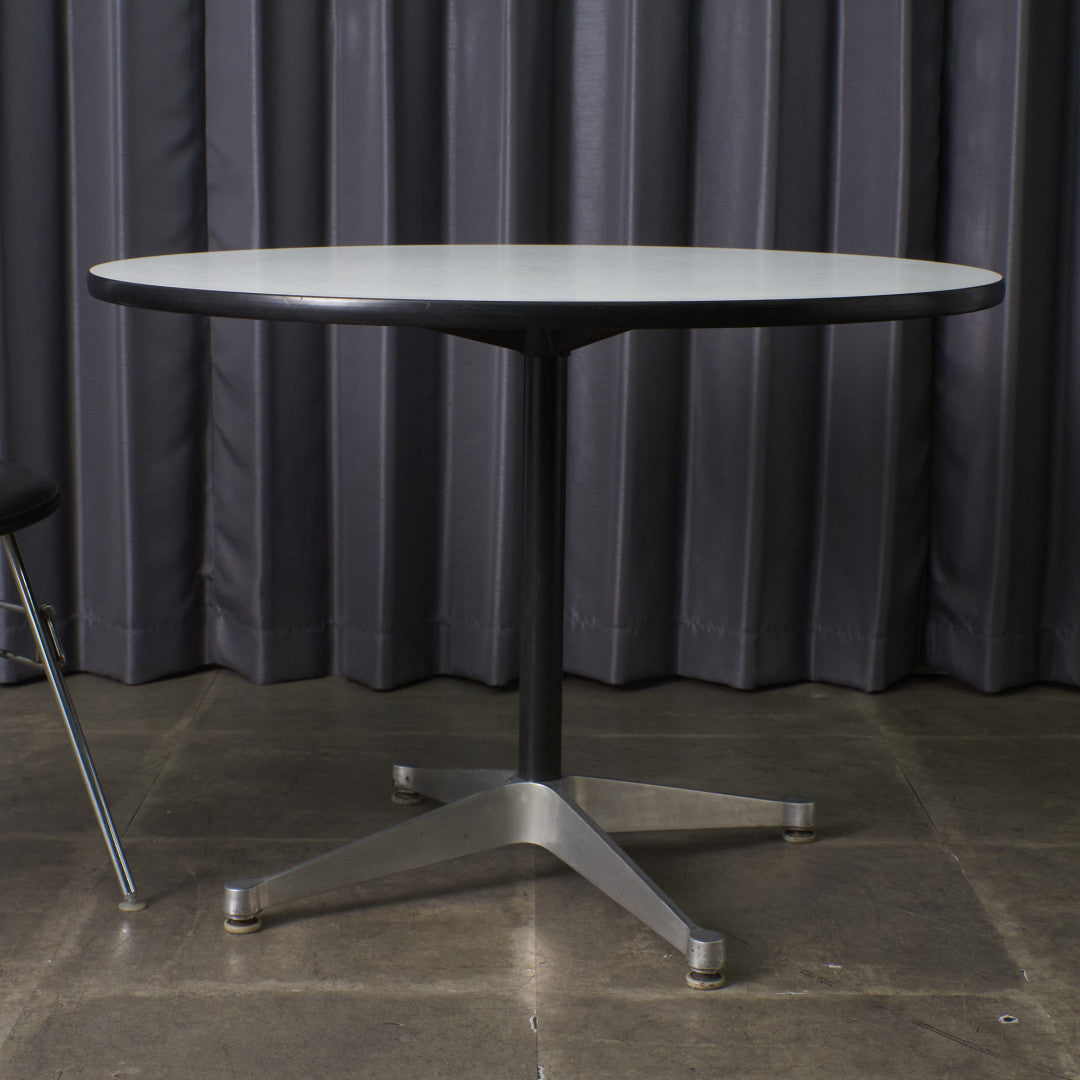 イームズ コントラクトベース ラウンドテーブル