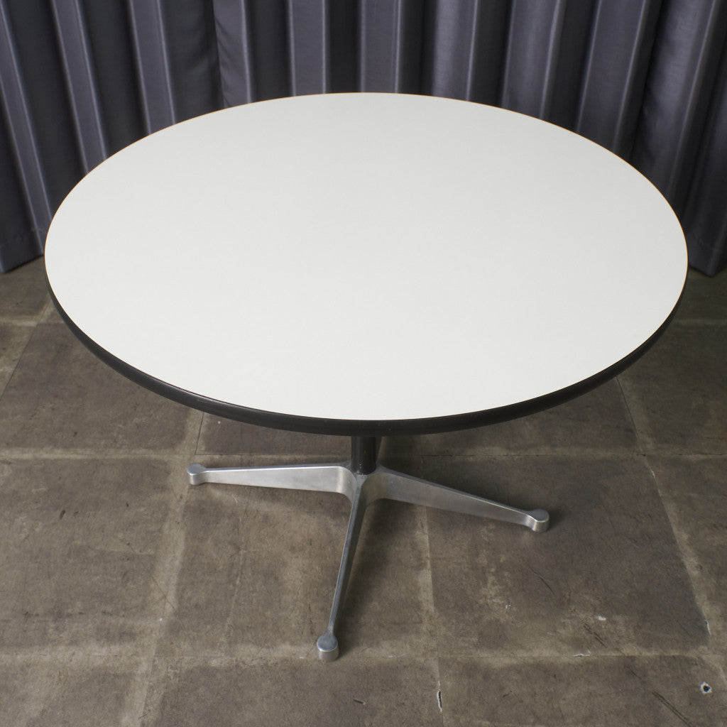 イームズ コントラクトベース ラウンドテーブル