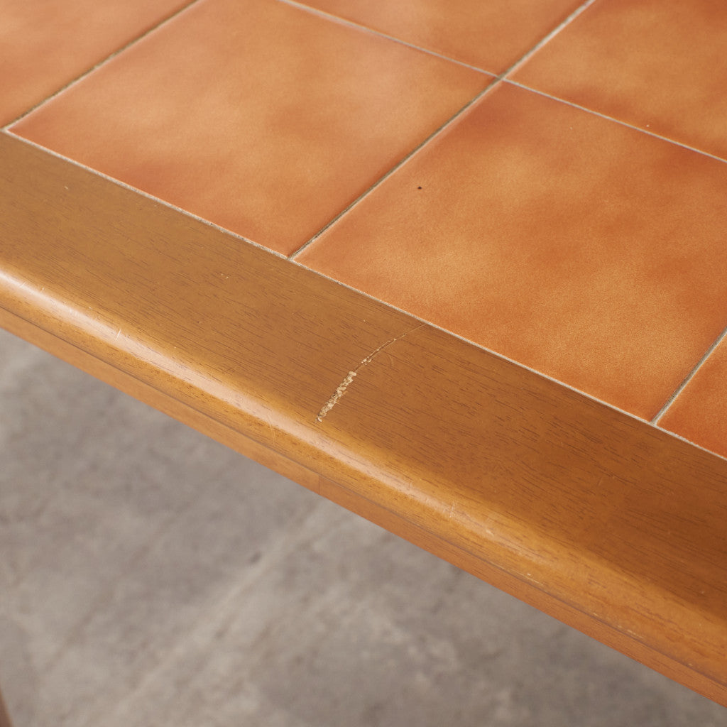 ヴィンテージ タイルトップ ダイニングテーブル