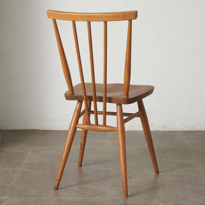 スティックバックチェア