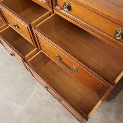 TRIUNE チェストボード