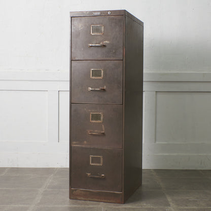 4段 メタルキャビネット